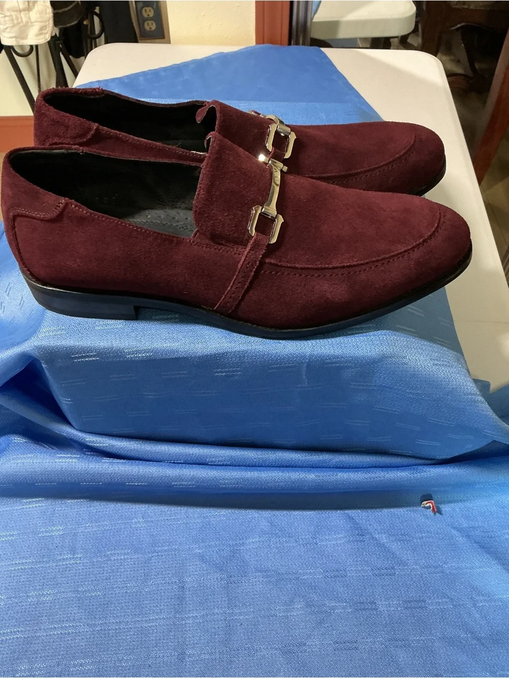 Stacy Adams suede upper